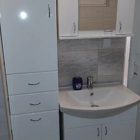 Mina Apartment Pirot